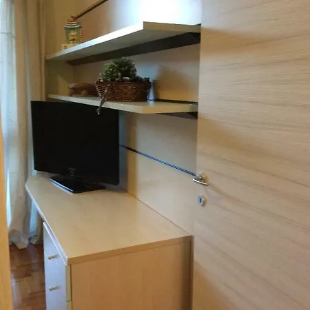 La Nostra Casa, La Tua Casa *